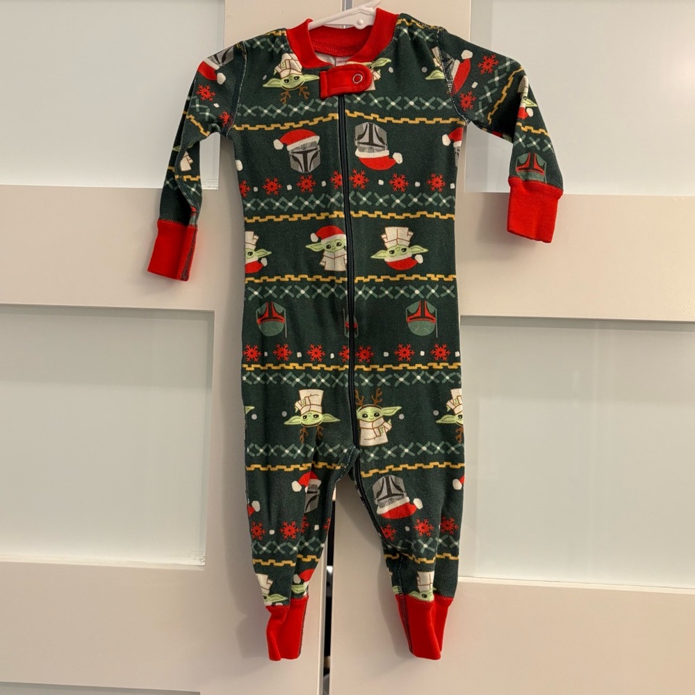 Star Wars Kids Pajamas - Green and Red